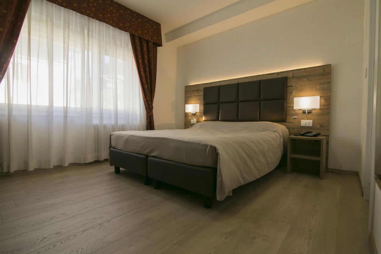 Hotel Tre Pini Danta Bagian luar foto